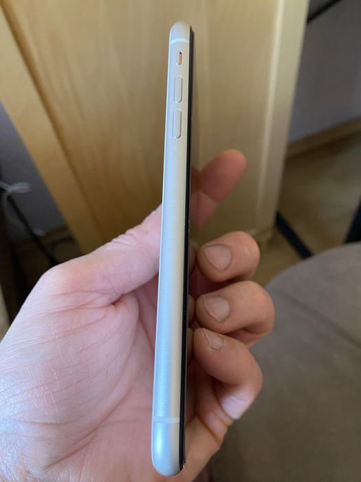 Sprzedam iPhone 11
