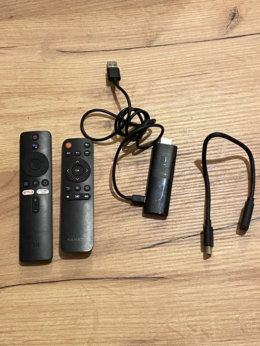 Projector VANKIO V630 + Suporte + Tela + Tv Stick Chiamos