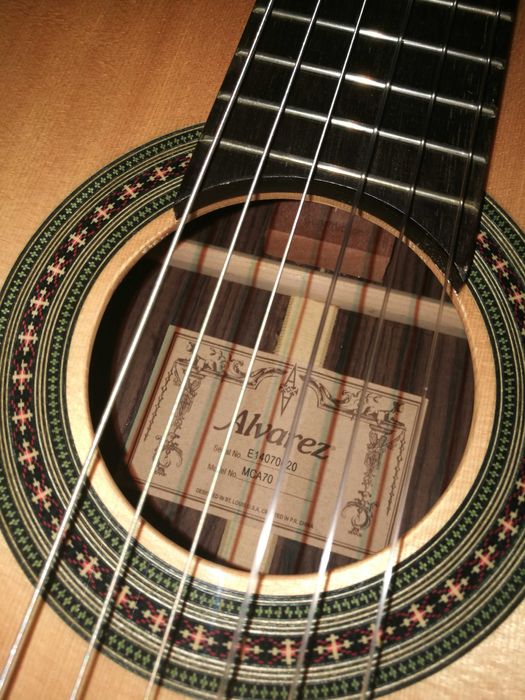 Alvarez MCA70 Classical Guitar + Hardcase64287803056259121