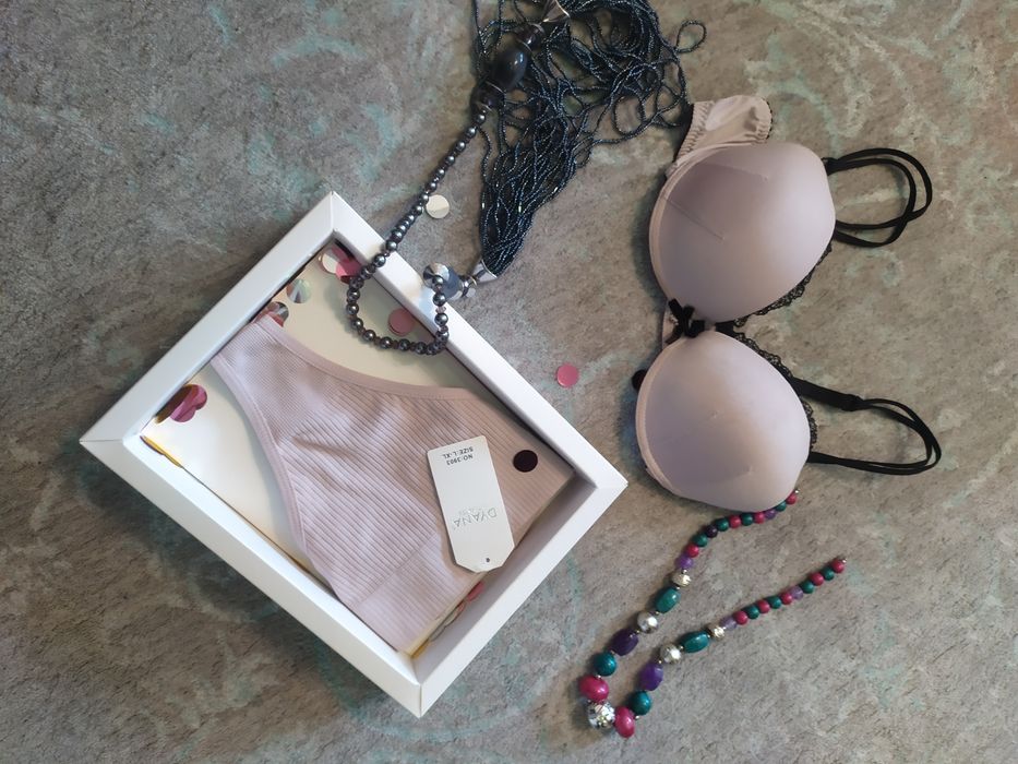 Нижня білизна .Бюстгальтер Kleo (L'etude)