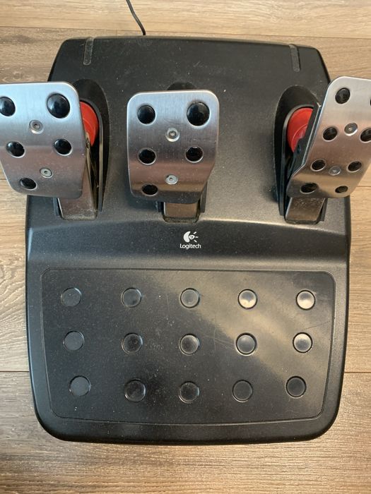 Продам ігровий руль logitech g27 кастом