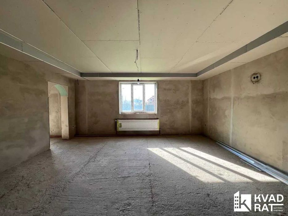 У продажі Просторий Будинок у Драгомирчанах