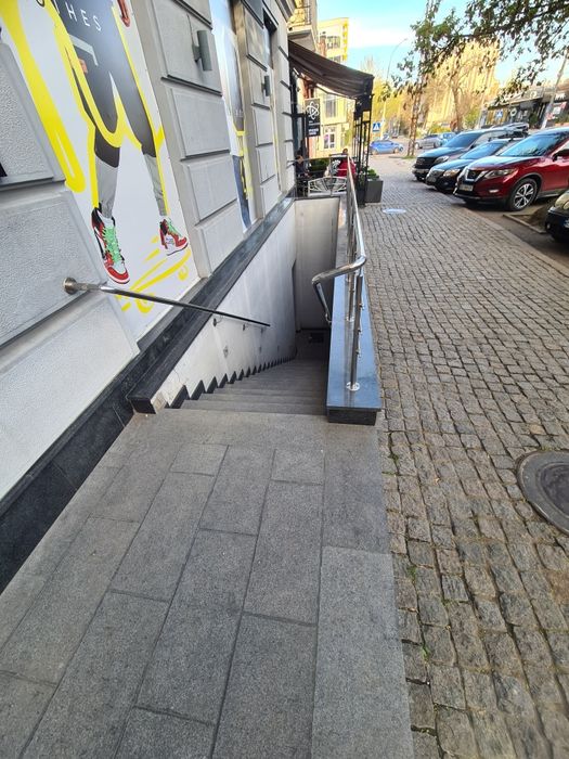 Продаю помещение в центре города 153кв.м