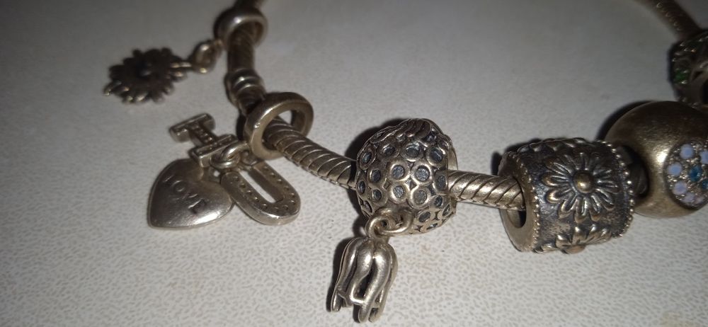 Срібний браслет у стилі Pandora