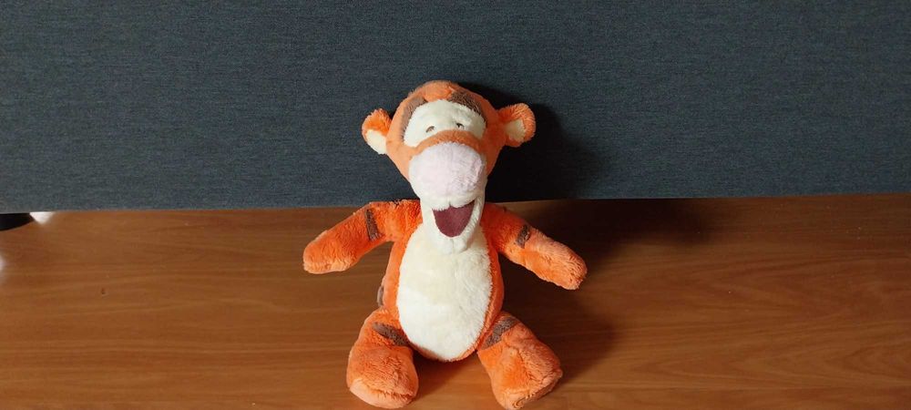 Peluche o tigrão da Disney
