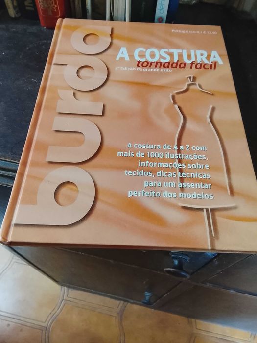 Livro técnico sobre costura e moda (novo)