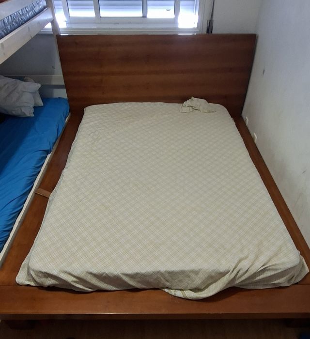 Cama casal com colchão