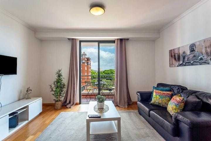Apartamento T1 em São Martinho - Excelente Localização