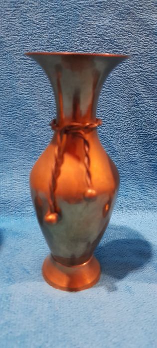 Single Brass Vases64862715090306122