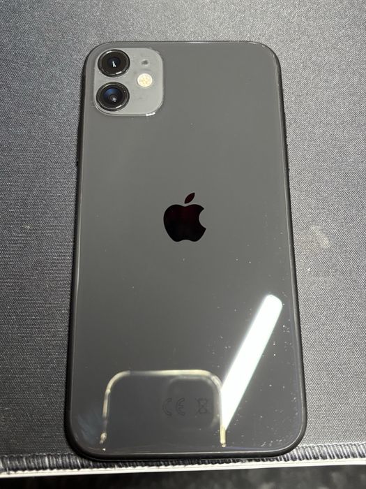 Sprzedam dwa Iphone 11