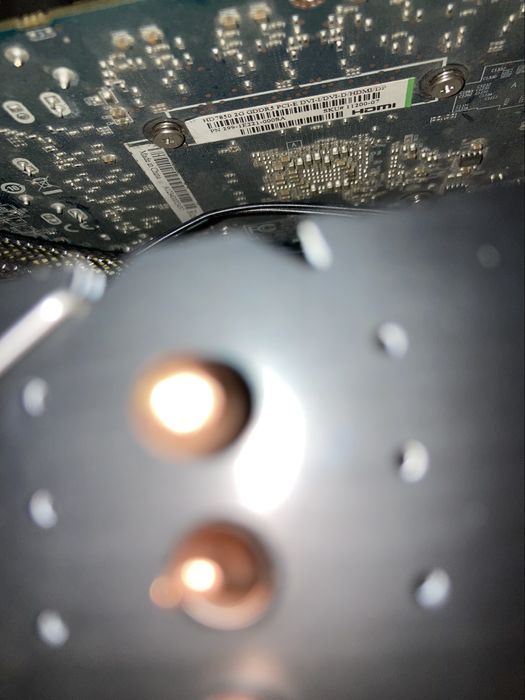 Komputer do gier z monitorem