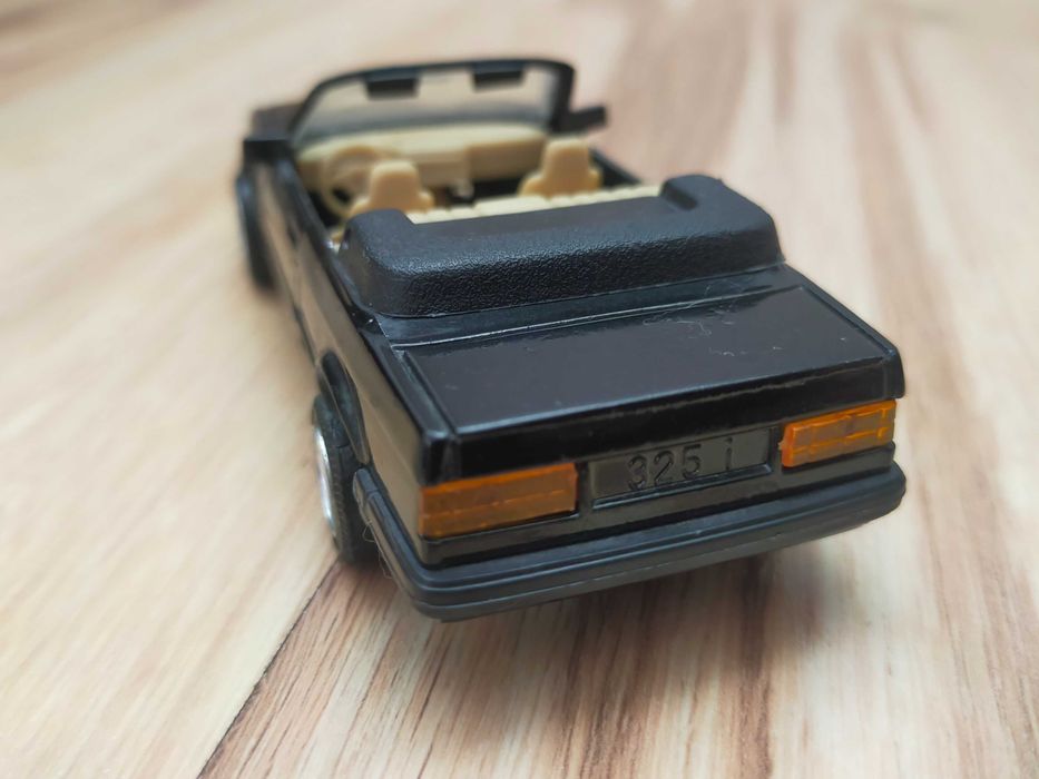 BMW E30 cabrio Model metalowy
