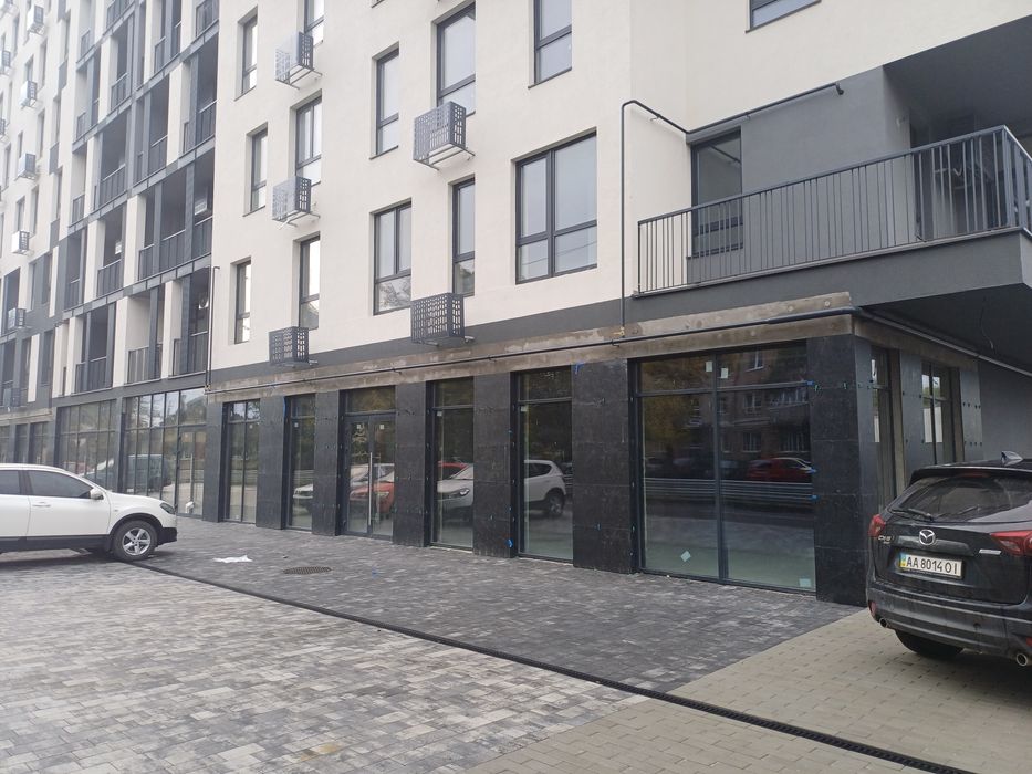 Комерційне приміщення в серці Ужгорода з паркінгом біля ТЦ-інвестиція1