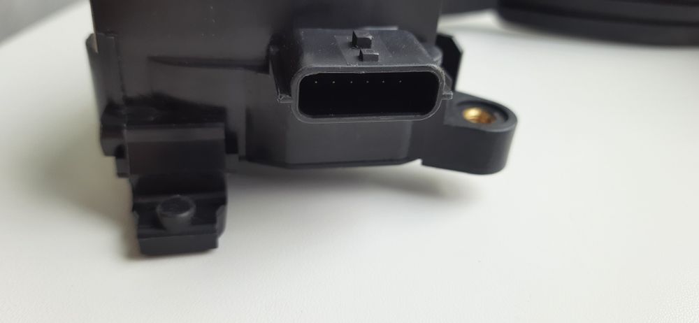 Педаль газа Renault Megane 3