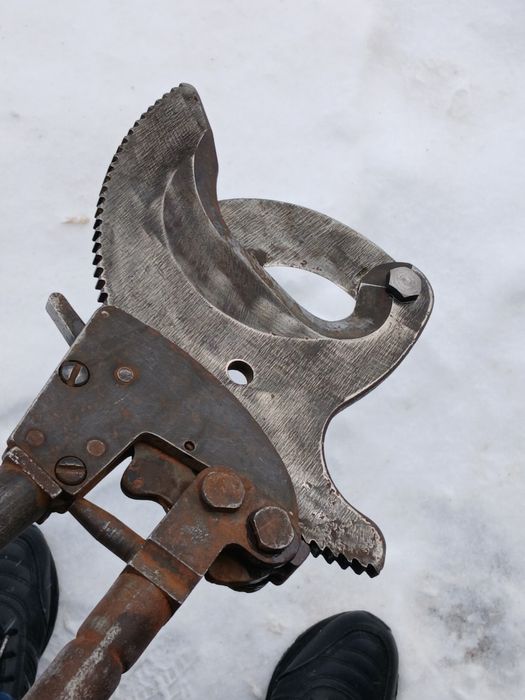 кабелеріз .кабелерез