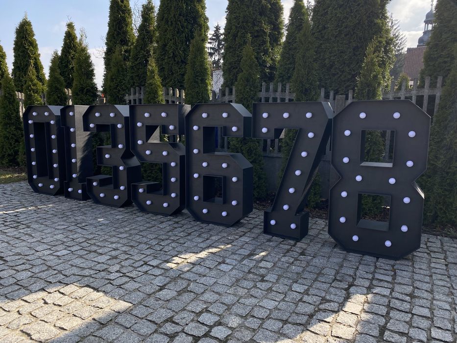 Cyfry 18 | 30 | 40 | 50 | Producent | LED