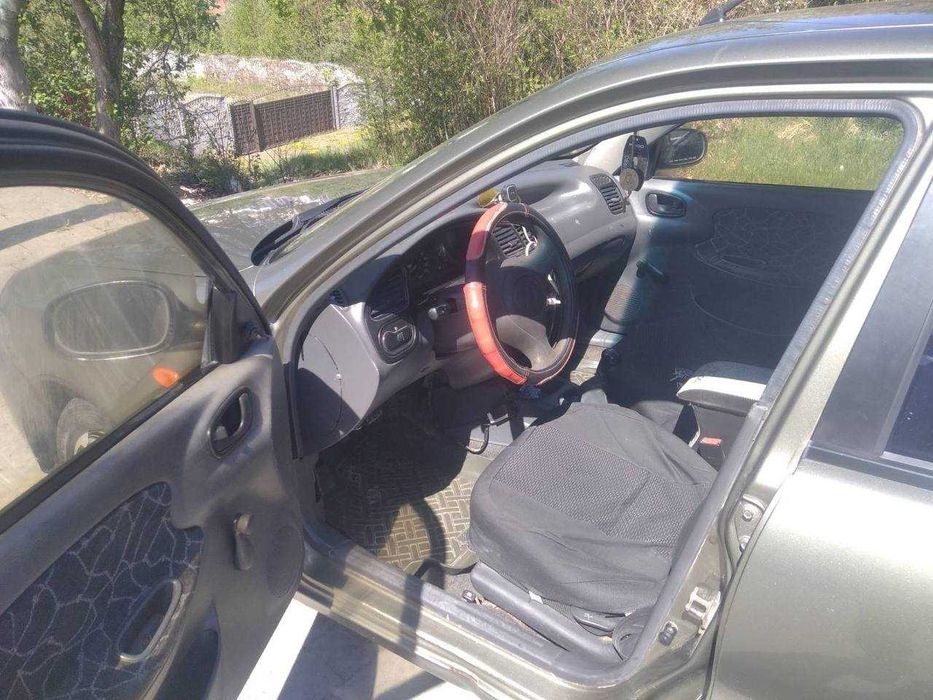 Автомобіль Daewoo Lanos 2004