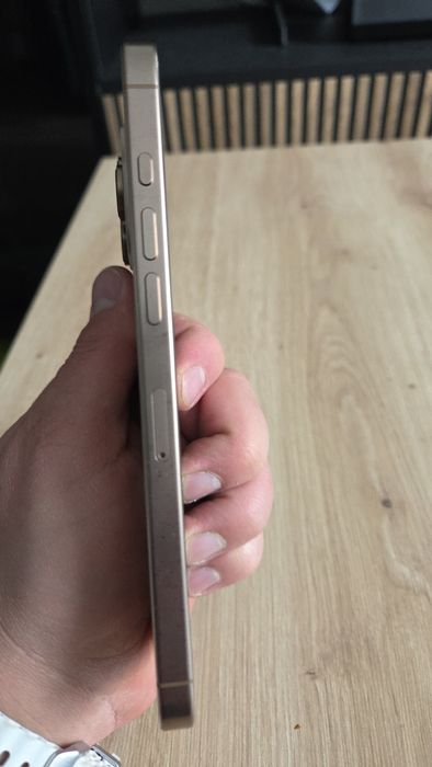 Sprzedam iphone 16 pro max 512gb