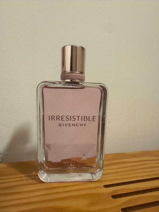 Perfume Givenchy irresistible