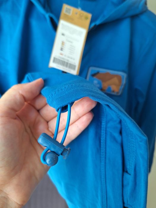 Chłopięca niebieska bluza z kapturem go outside nowa Coccodrilo