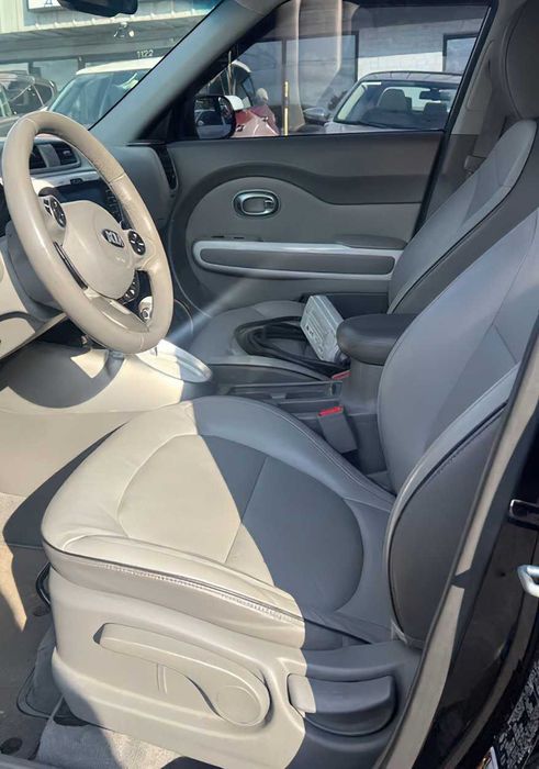 Kia Soul Ev +      2018