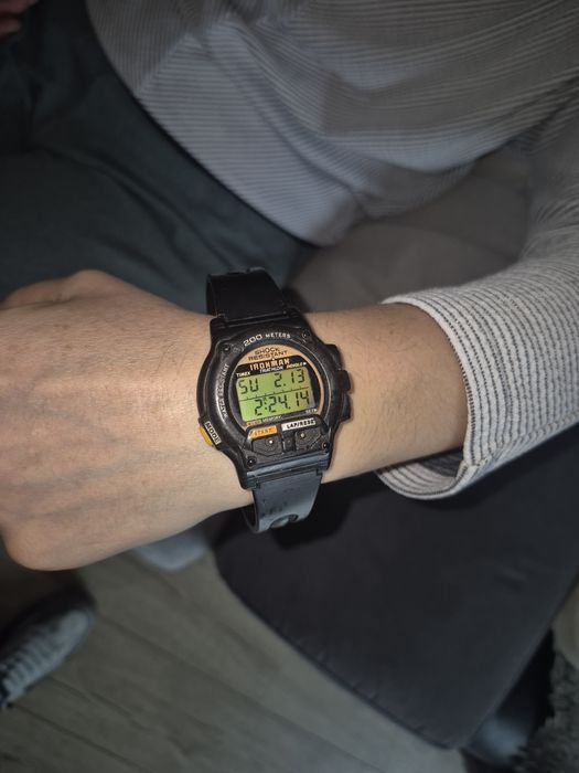 Sprzedam używany zegarek casio