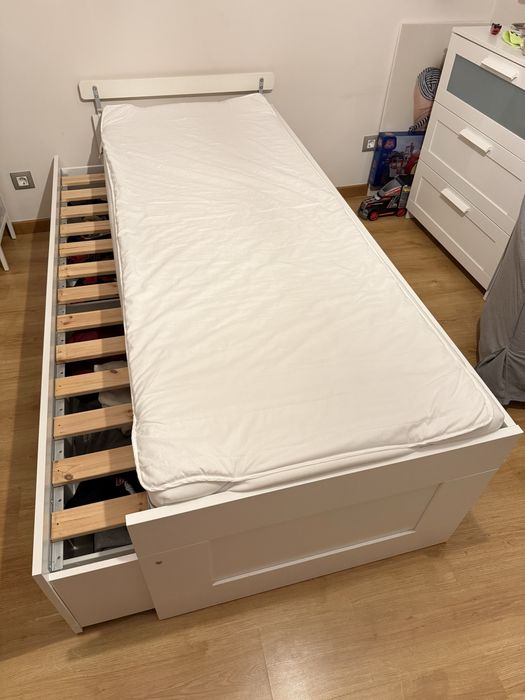 Cama IKEA Brimnes 80x200 + 2 colchões