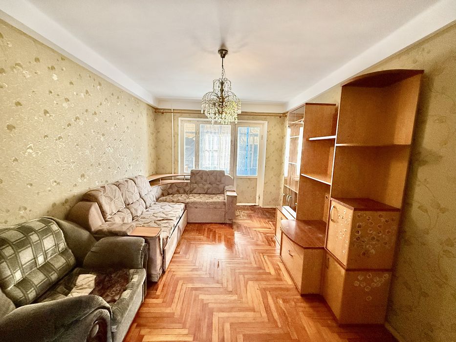 Продаж 4 кімнатної кв вул. Парамонова
