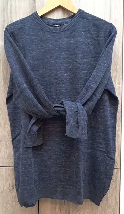 Cienki sweterek granatowy melanż