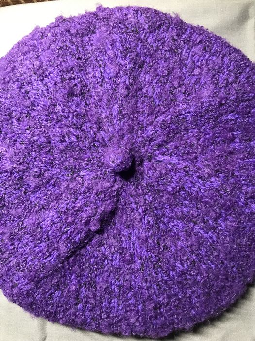 Жіночий берет