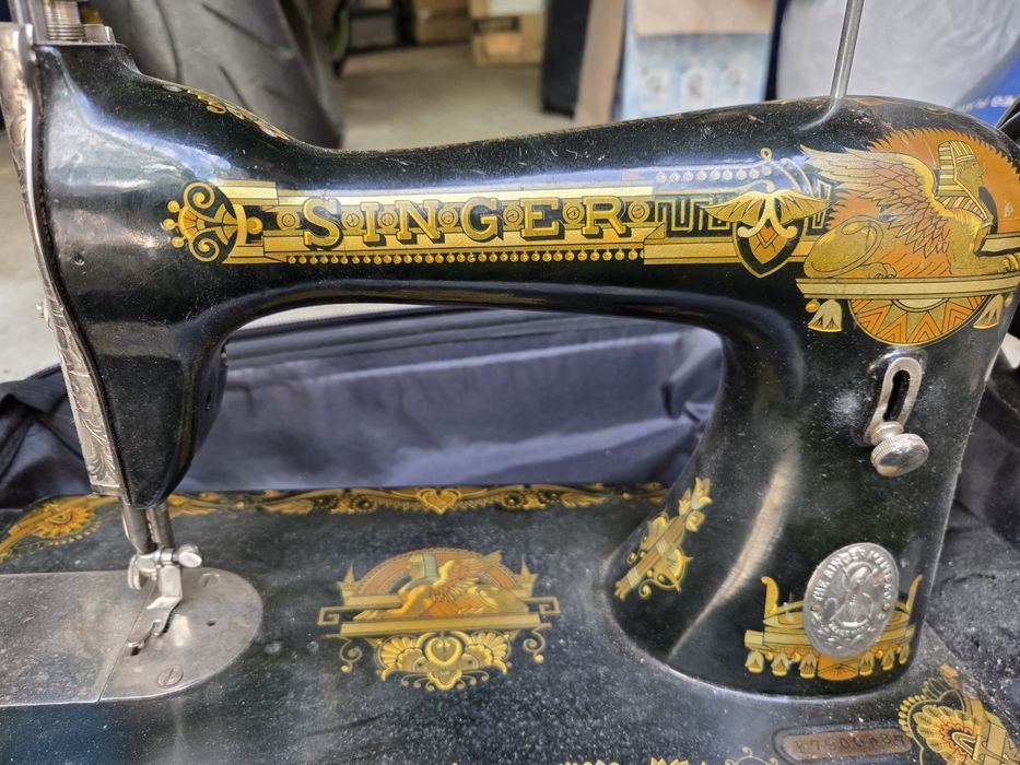 Maquina de costura singer antiga