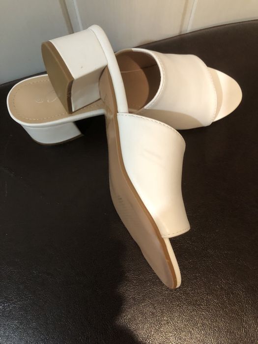 Buty 38 biale skoropodobne