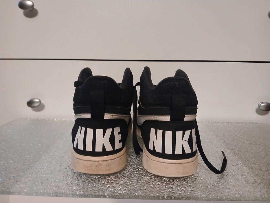 Buty NIKE COURT rozmiar 38