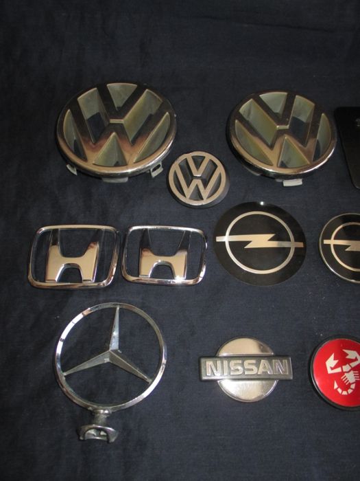 Símbolos e emblemas de marcas automóveis Ford Datsun VW Mini