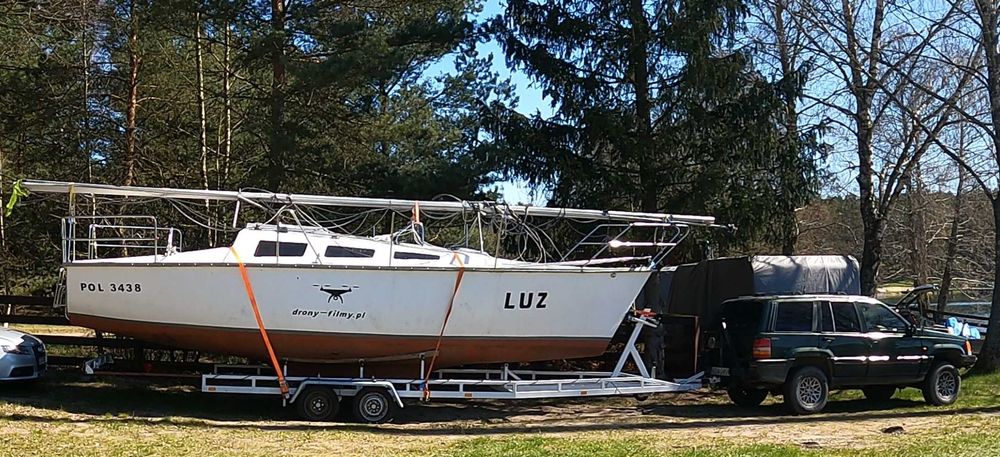 Jacht żaglowy Narwal 825
