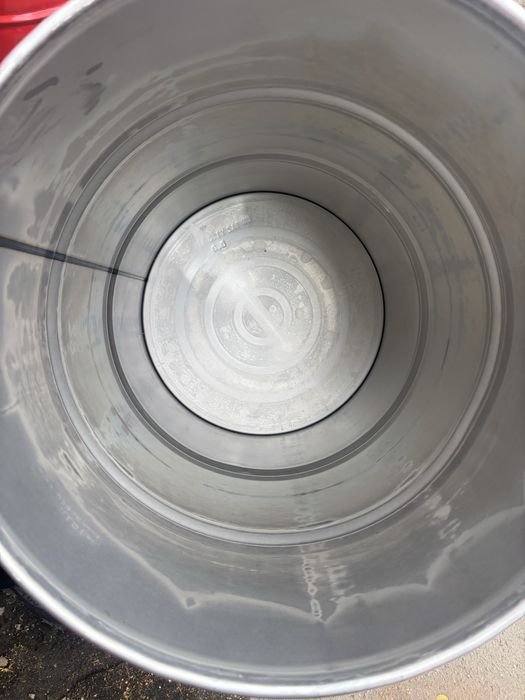 Бочки металеві на 200л аід хомут!