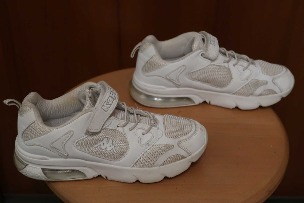 Buty (półbuty) dla dziewczynki firmy KAPPA rozm. 35
