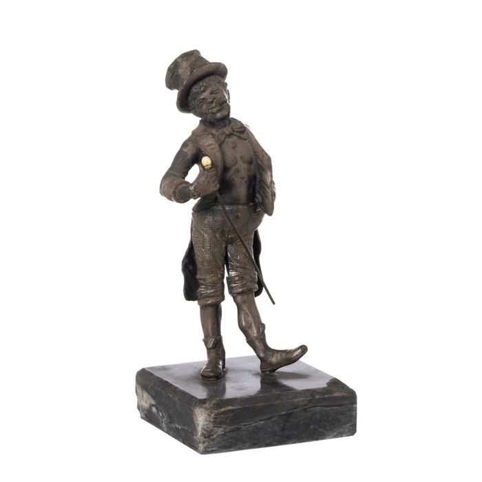 Escultura - Figura masculina com cartola - Século XIX