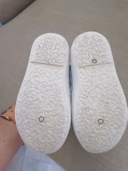 Buty dziewczęce r. 21