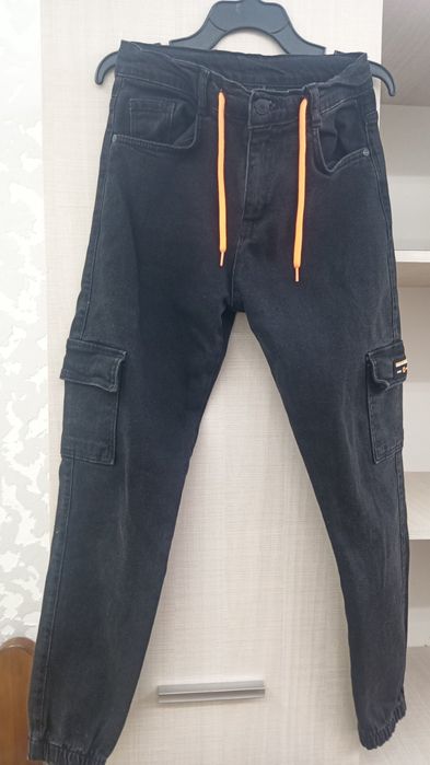 Джинсы  в отличном состоянии