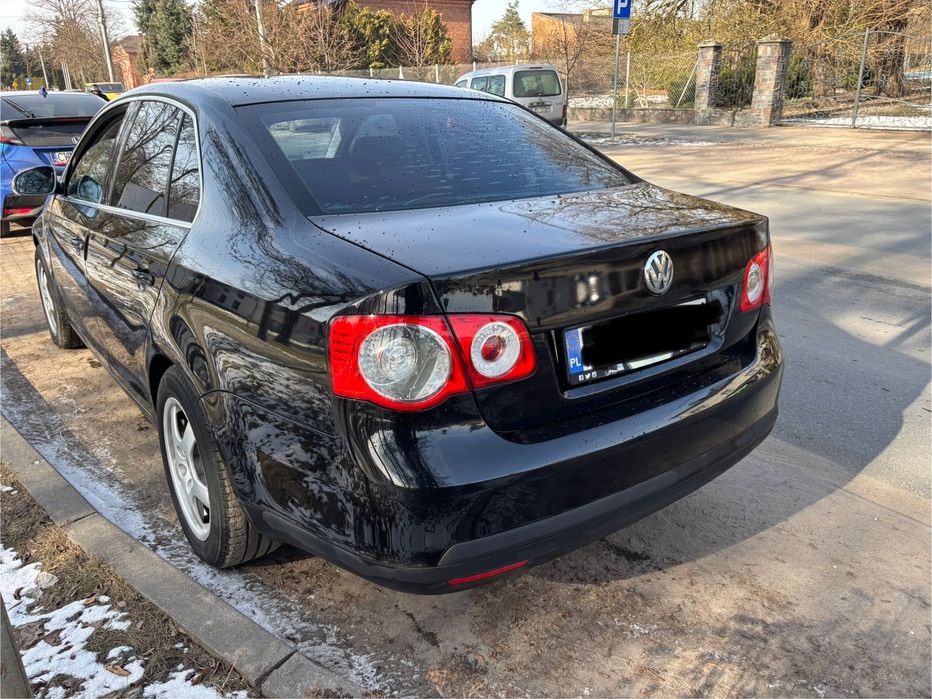 Volkswagen Jetta 1.6 z gazem