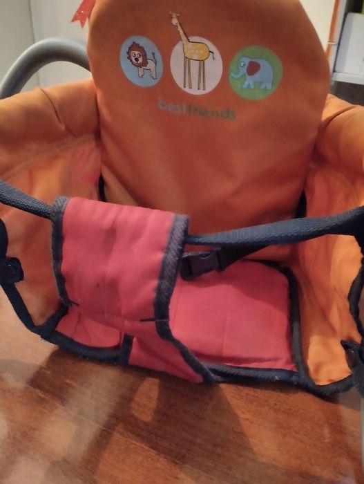 Cadeirinha de bebê para mesa