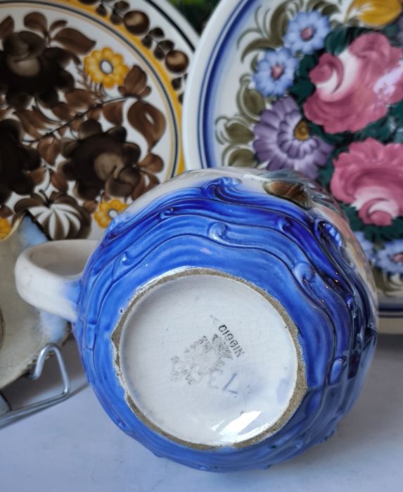 Dzbanek piękna stara ceramika