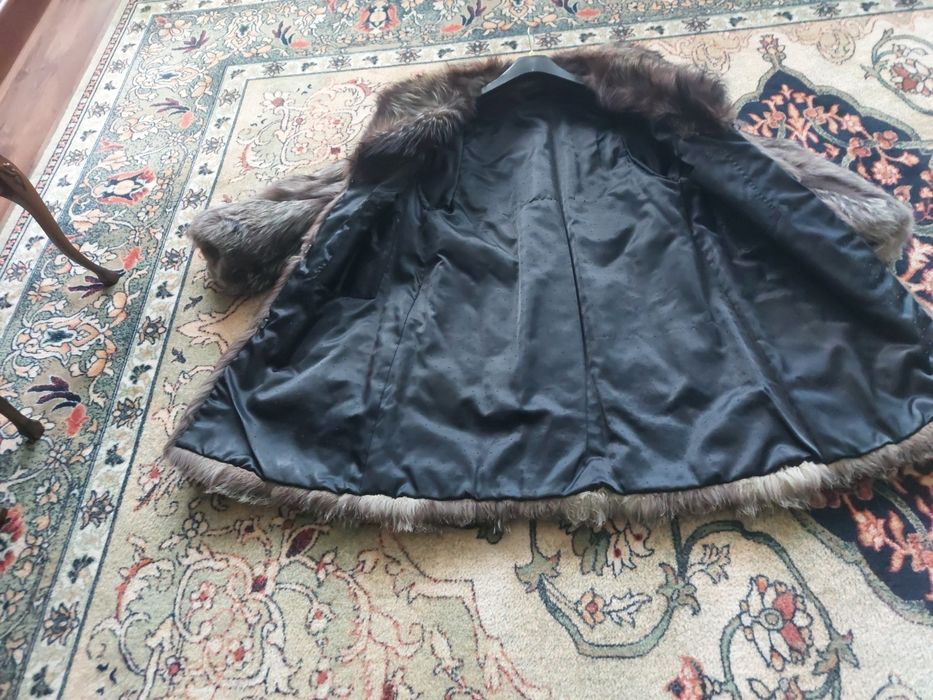 Futerko ,,Srebrne lisy" rozm 38-40 .