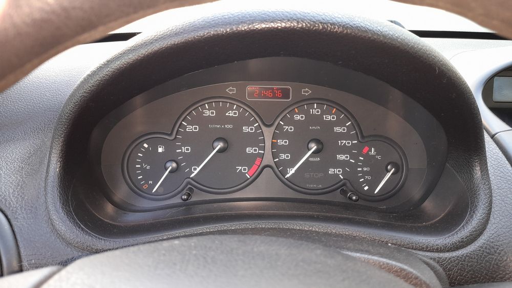 RESERVADO-Peugeot 206 1.6 a gasolina ( ler texto)