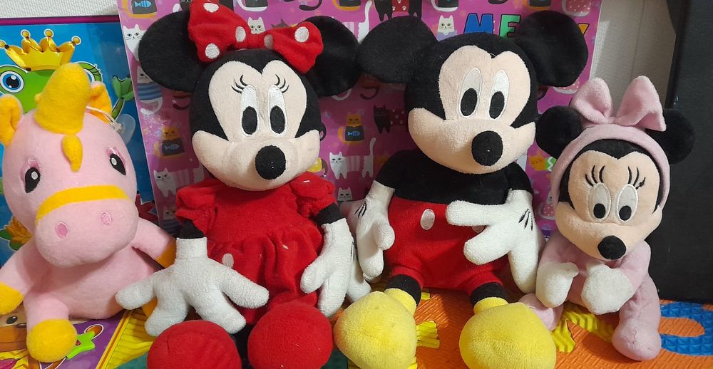 Микки маус и Минни маус . Міккі маус