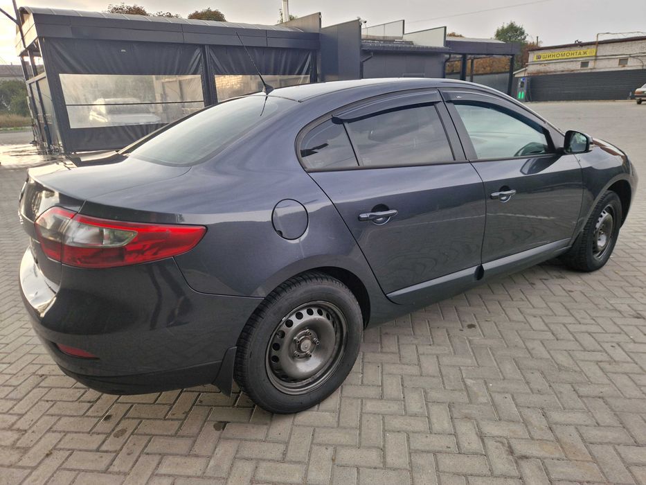 Renault Fluenсе продаж