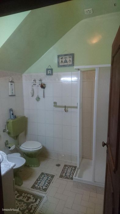 Quarto - localizado em São Martinho de Bispo Coimbra