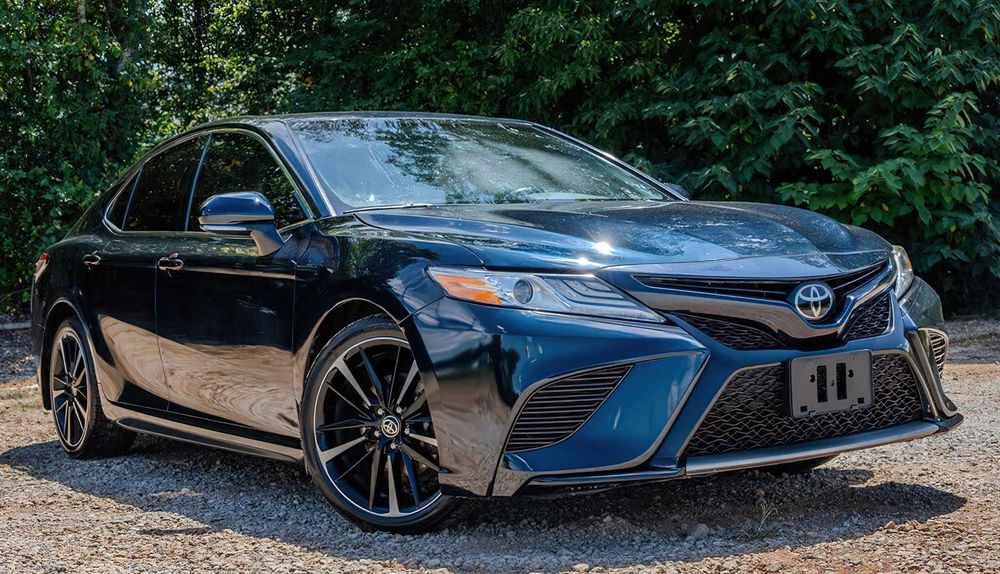 Toyota Camry XLE      2020