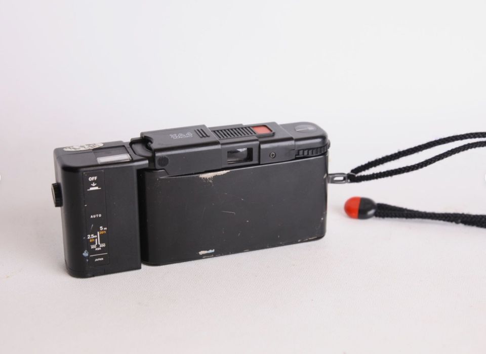Olympus xa4 + flash A11